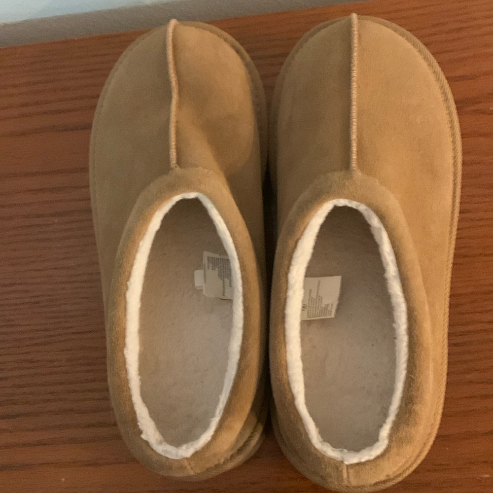 Clog Slippers  Indoor/Outdoor suede women’s 8